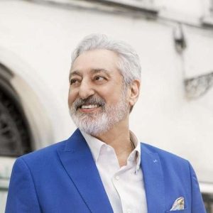 اهنگ تو که قاصد عشقی تو بیداری و خوابم