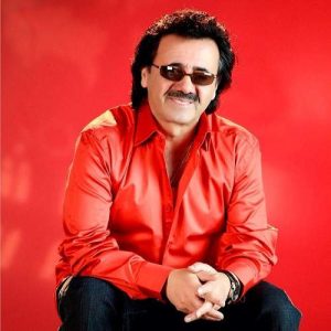 اهنگ دو تا چشمام همه جا دنبال تو می گرده معین