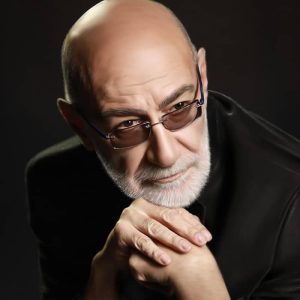 آهنگ بوسه ی باد خزونی با هزار نامهربونی قمیشی