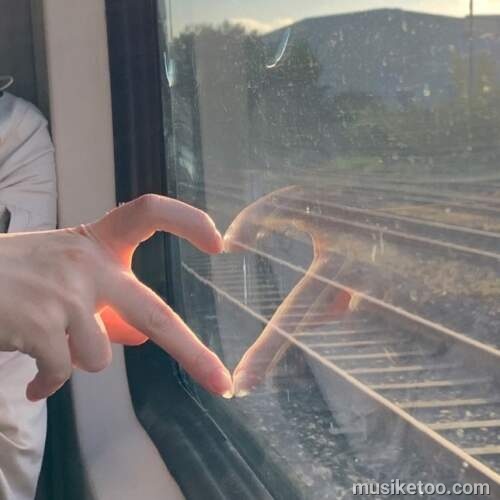 دانلود آهنگ اگه رفتم قول بده از لبات نره لبخند ناجی